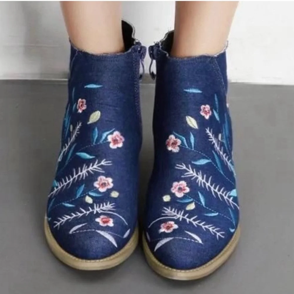 No Name Brand Ankle Boots
